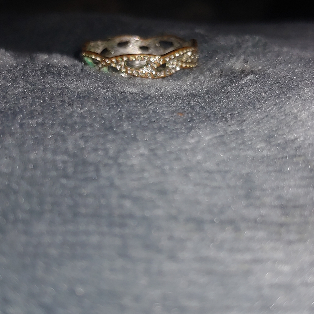 Elegant Gold and Silver Women's Ring